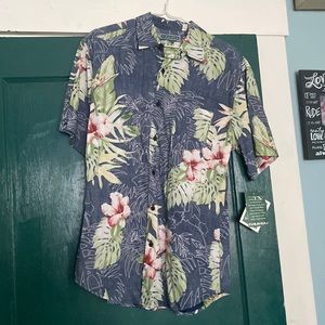 Men’s floral short sleeve collared shirt, M